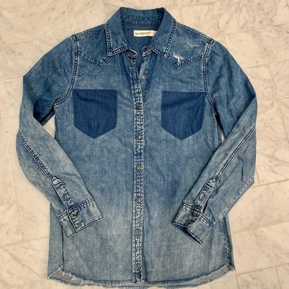 𝅺BLANK NYC 💙 distressed button down DENIM SHIRT SIZE XS .. EUC - Picture 1 of 12